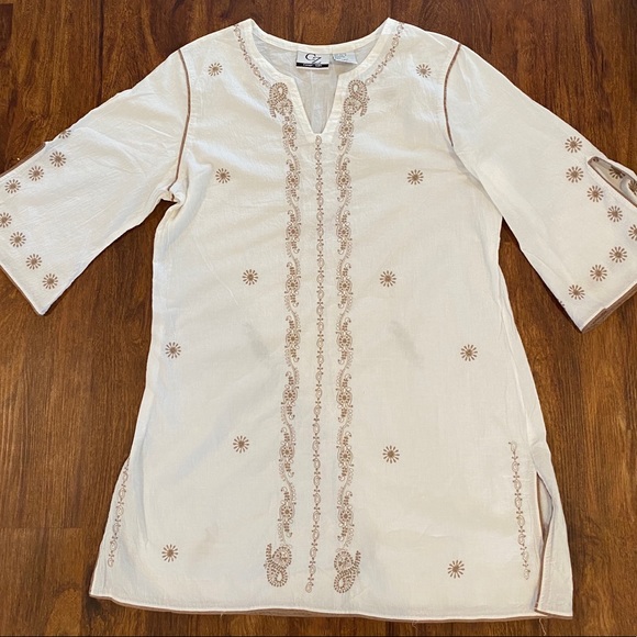 Tops - Embroidered white cotton tunic